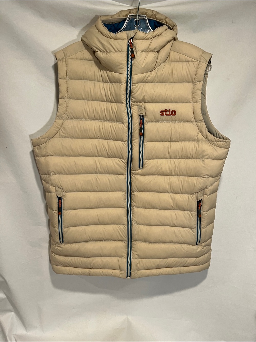 Stio Men's Hooded Packable Goose Down Vest Cream With Blue Lining
